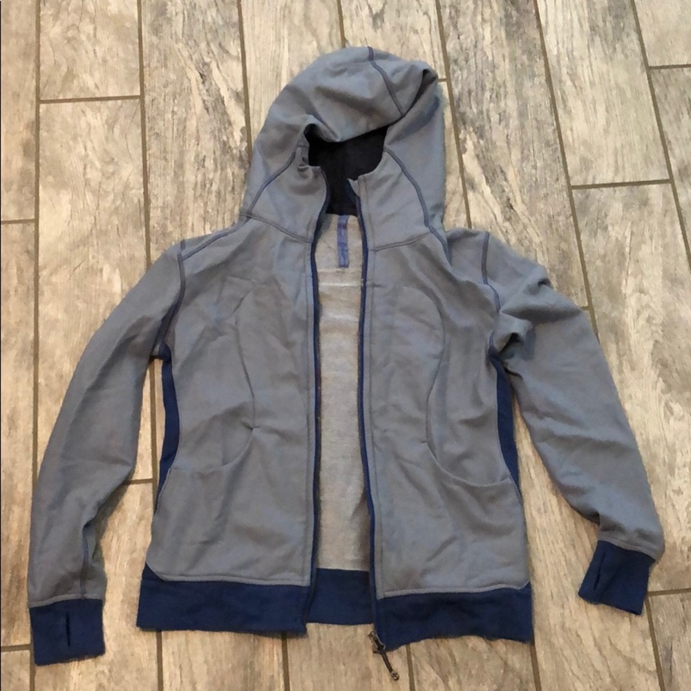 Women’s water resistant hoodie